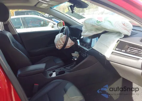 2021 Kia Niro Touring z USA, uszkodzony, nr VIN KNDCC3LC5M5463062